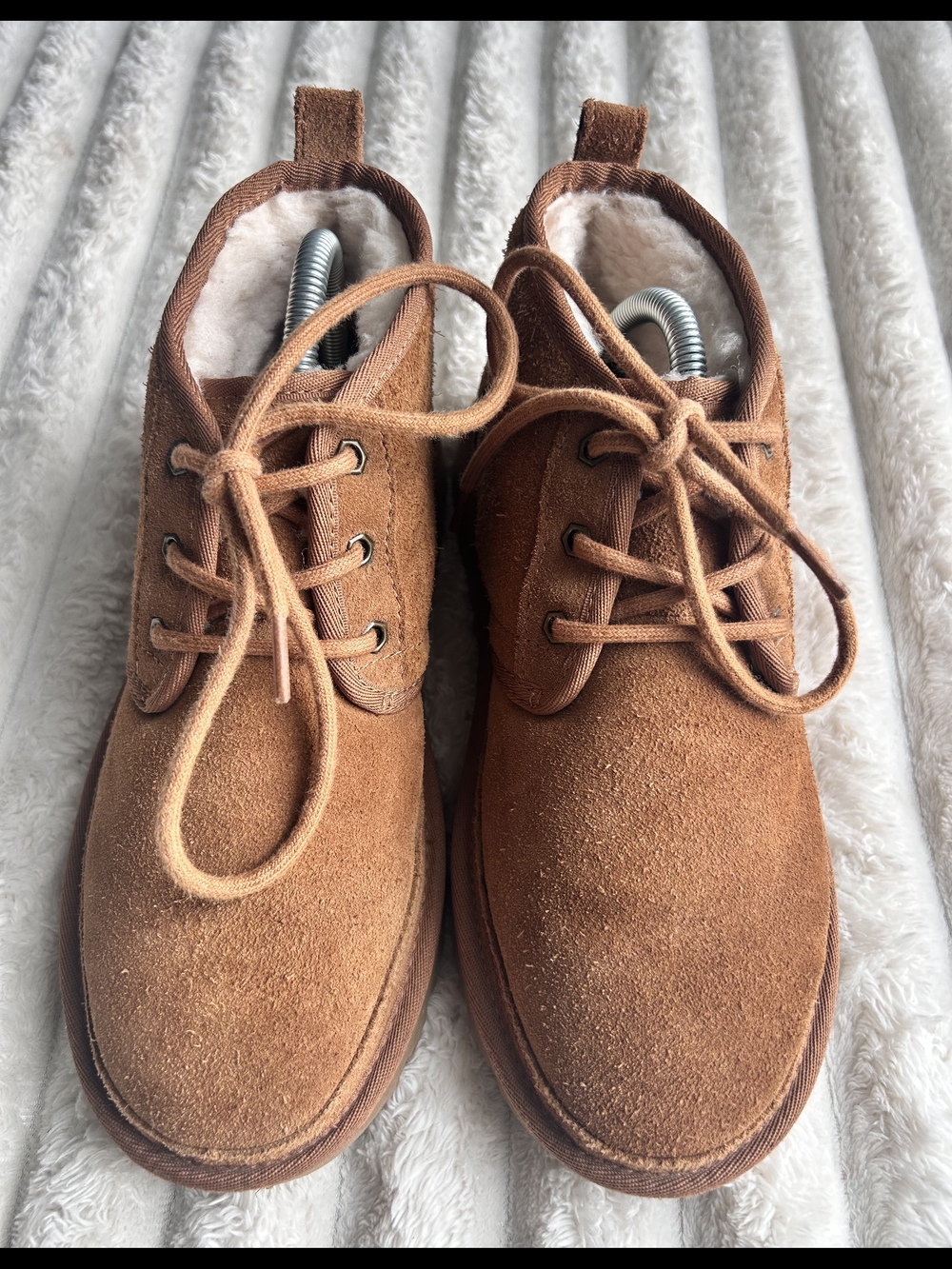 UGG Women's Neumel Size 8